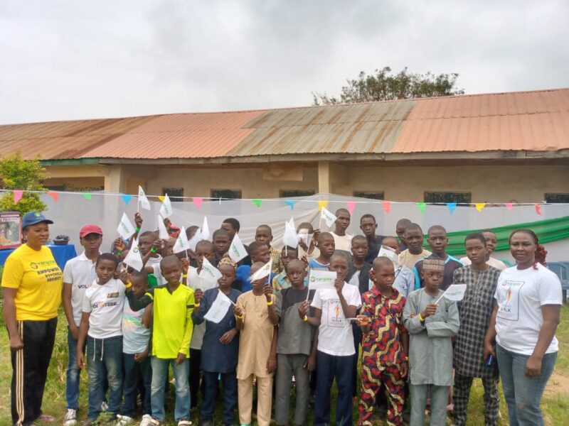 Foundation urges parents to bond with children for proper child development 