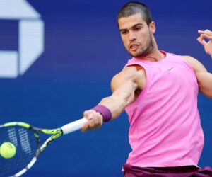 Alcaraz beats Djokovic in 3 sets to reach the US Open final