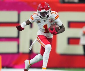 Chiefs’ Xavier Worthy out for game after injuring shoulder