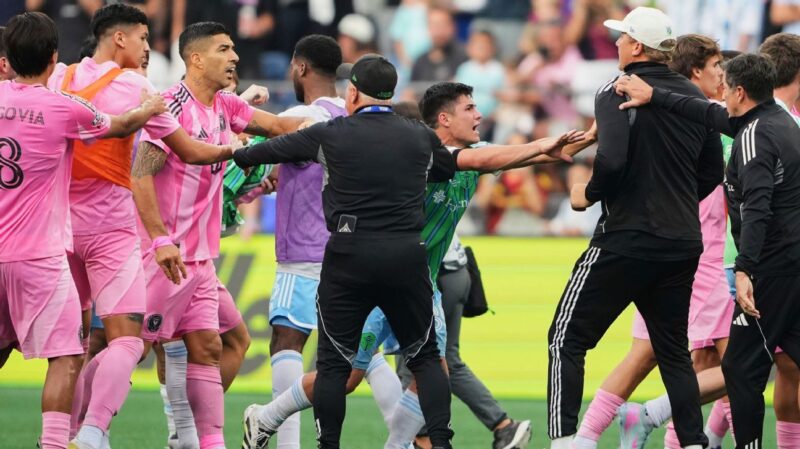 MLS gives Luis Suárez 3-game ban for spitting incident
