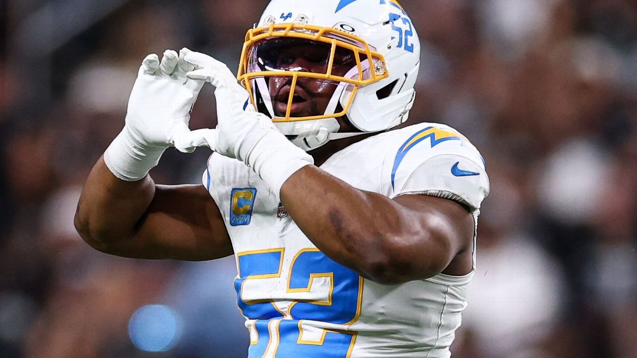 Los Angeles Chargers LB Khalil Mack (elbow) exits win early