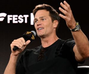 NFL says Tom Brady didn’t violate rules in Raiders booth
