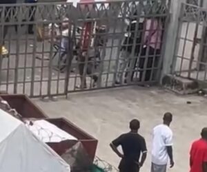Police fire teargas as traders protest power outage at Lagos’ Tejusoho market