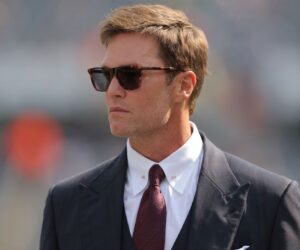 Tom Brady defends ethics against distrust over Raiders, Fox roles