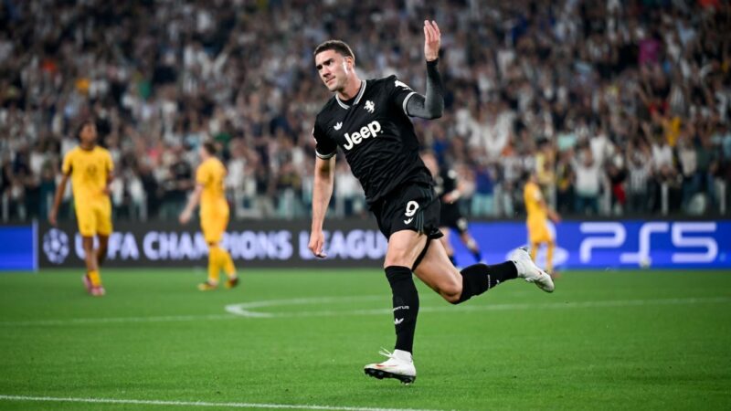 Transfer rumors, news: Chelsea, Man United eye cut-priced Vlahovic