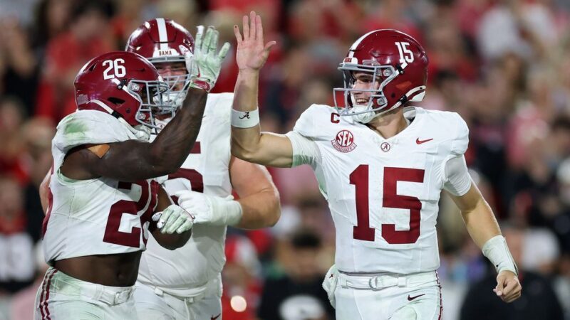 Alabama snaps Georgia’s home winning streak with upset win