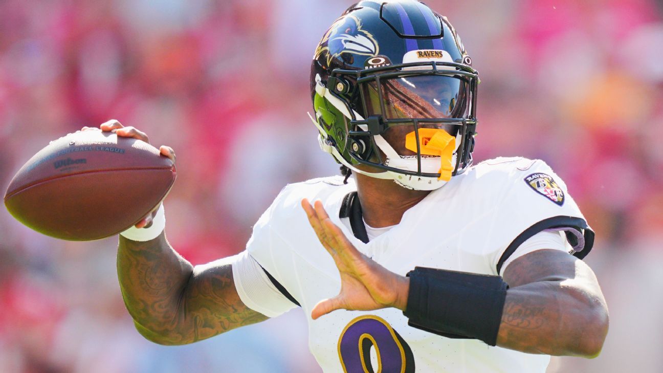 Lamar Jackson injures hamstring, 1-3 Ravens await update