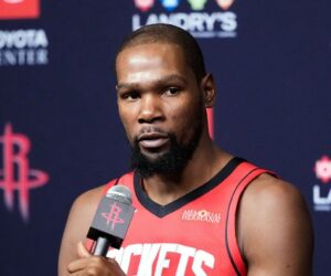 Kevin Durant envisions signing extension to stay with Rockets