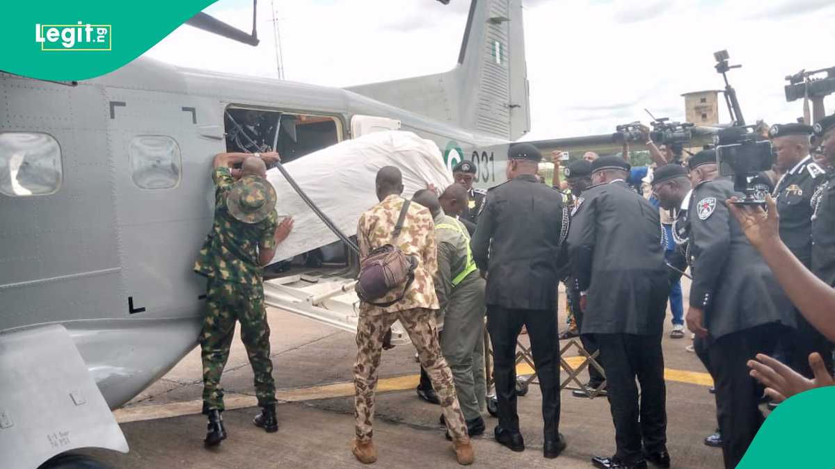 Nigerian Governor Receives Remains of Ex-IGP, Touching Video, Photos Emerge