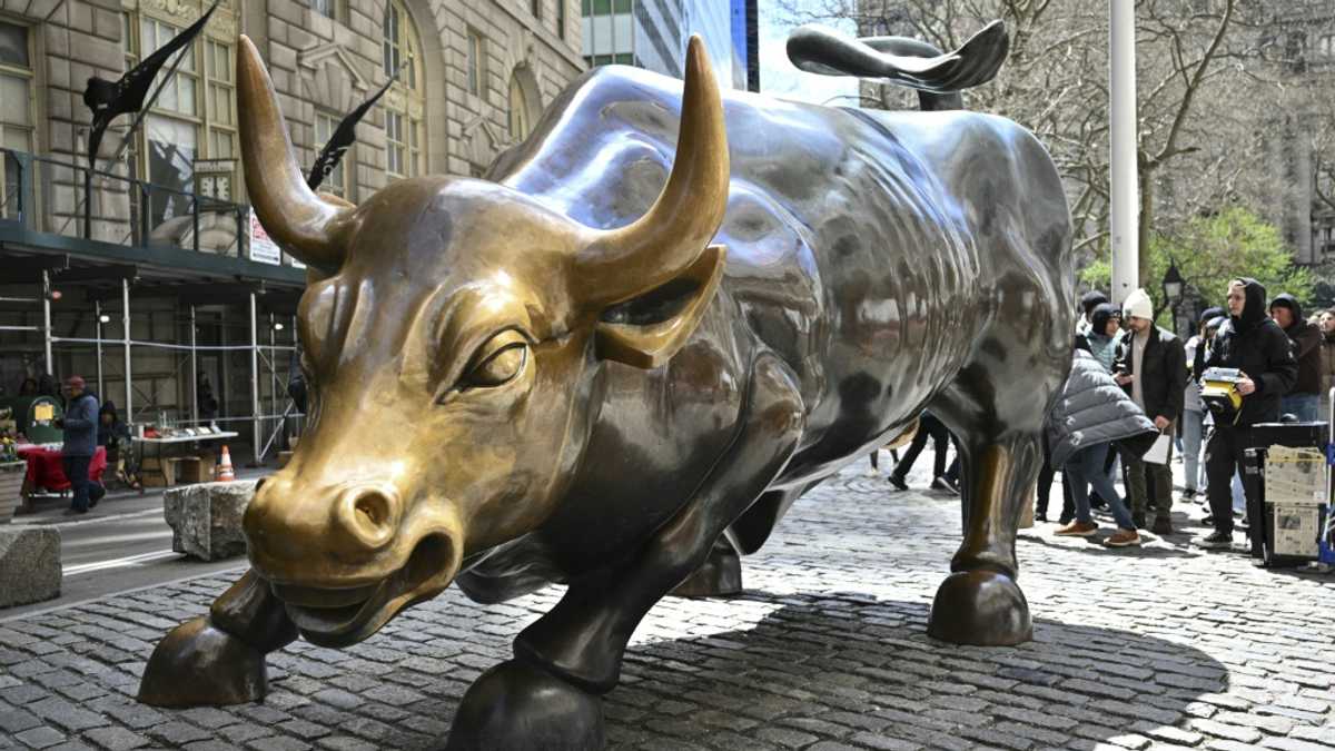 Asian stocks surge into weekend with US rate cut ‘seemingly locked in’