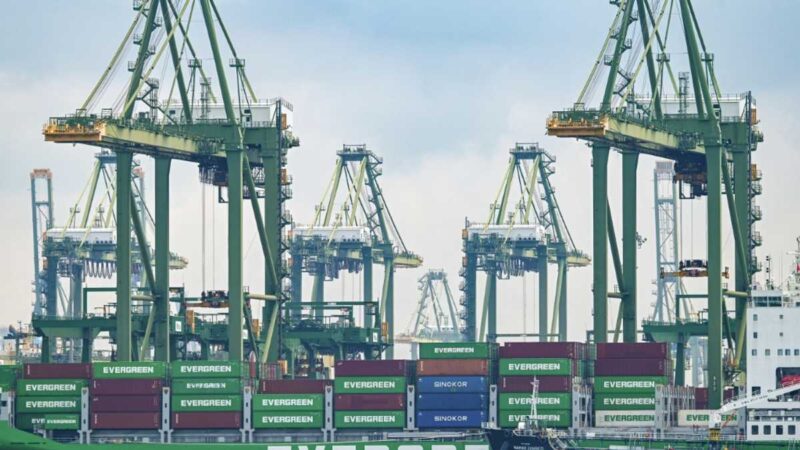 Lower shipments to US, China weigh on Singapore August exports