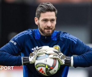 Craig Gordon returns Scotland squad for World Cup qualifiers