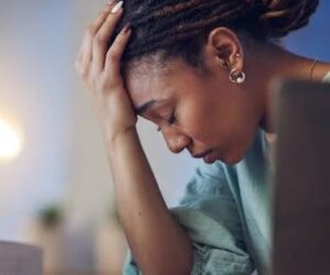 Learn how to deal with a toxic superior at work without losing yourself