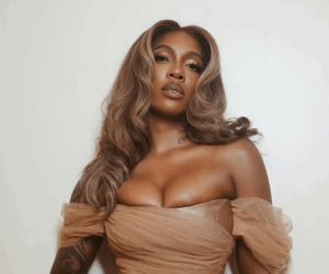 I’ve Been Celibate 3 Years – Tiwa Savage Might Be Getting Sex Toys For Christmas