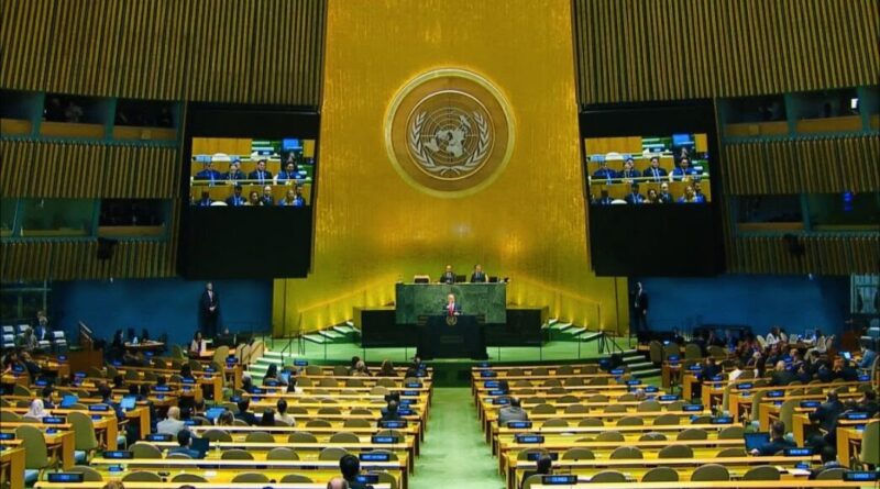 Delegates walk out as Israeli PM Netanyahu rejects Palestinian statehood at UNGA