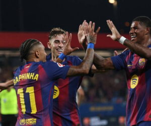 Barcelona destroy Valencia in La Liga clash