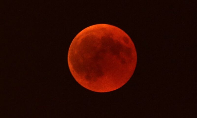 Lunar Eclipse To Hit Nigeria, Moon To Turn Blood Red