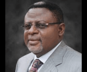 Otu swears in new HoS, vows to clear retirees’ gratuities