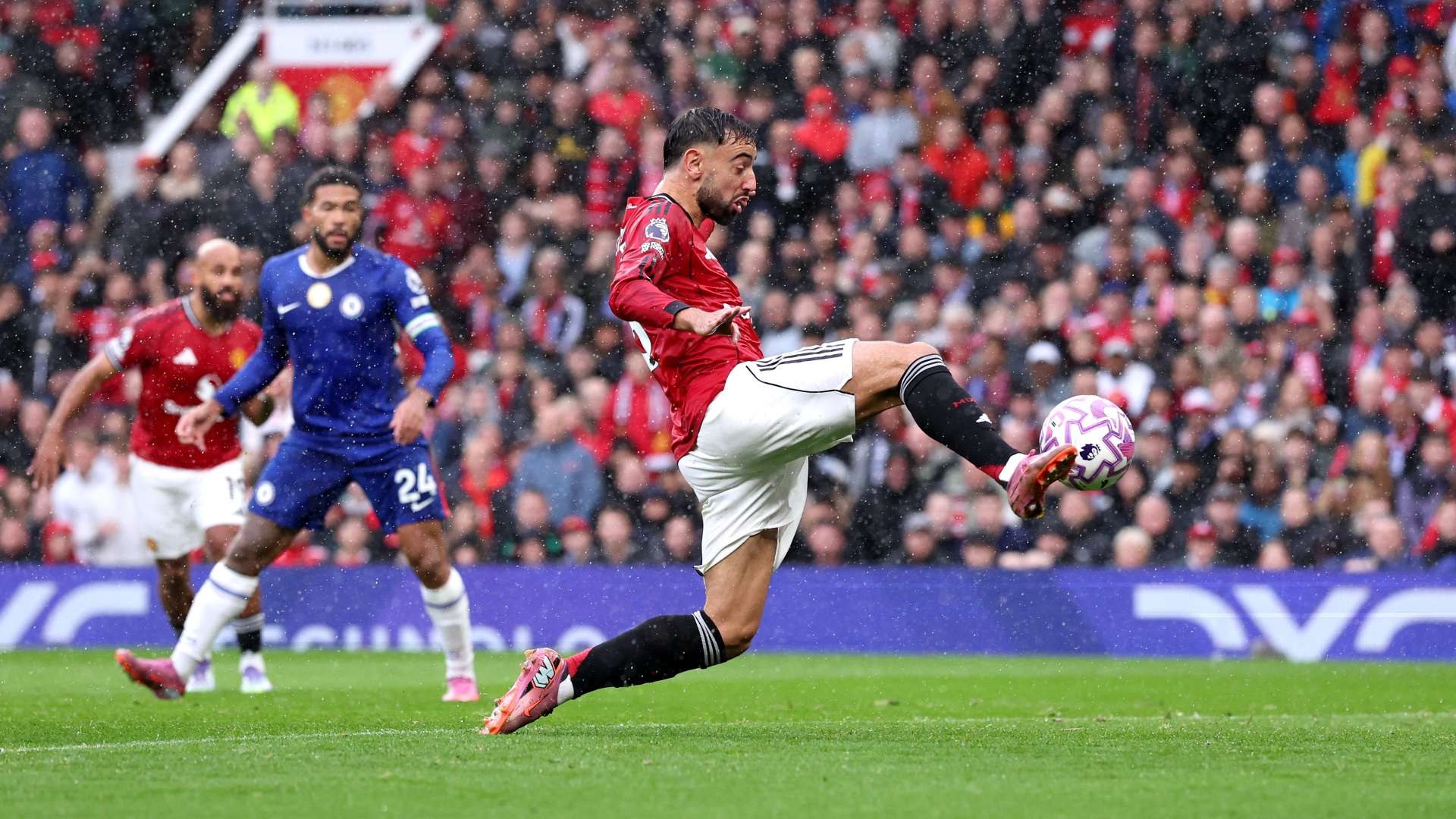 Fernandes Hits 100th Goal As Manchester United Beat Chelsea 2-1 In Dramatic Old Trafford Clash