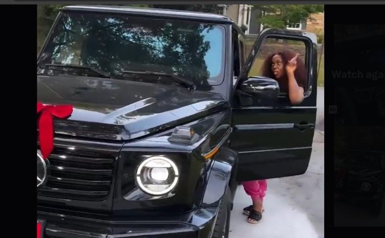 Davido gifts wife Chioma brand-new 2025 Mercedes-Benz G-Wagon