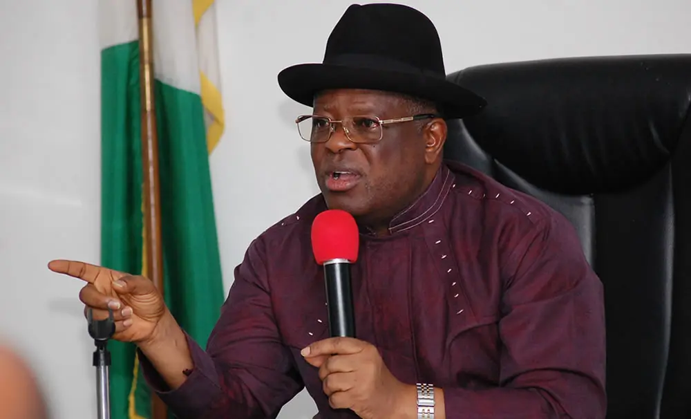 Umahi threatens termination of BUA, CCECC road contracts over slow pace of work