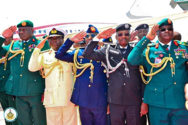 Service chiefs deserve commendation, not destructive criticisms – Group