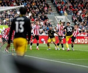 Fernandes Misses Penalty As Brentford Beat Man Utd