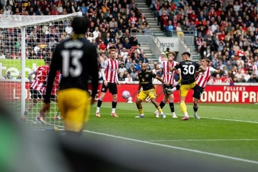 Fernandes Misses Penalty As Brentford Beat Man Utd