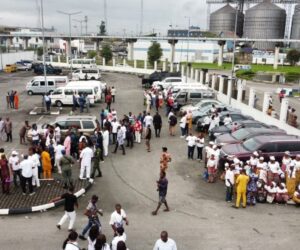 Fubara’s Loyalists Storm Government House Gate