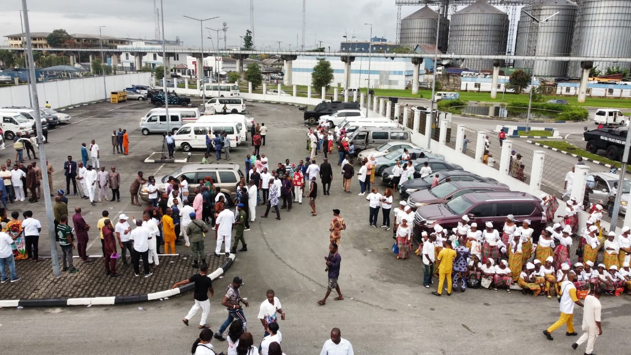 Supporters troop to Govt House ahead Fubara’s return – Daily Trust