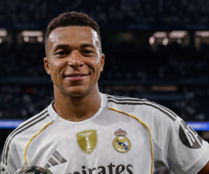 Mbappe double lifts Madrid as Juve, Dortmund battle in eight-goal thriller