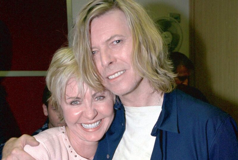 Singer Lulu confirms she had s3x with David Bowie after years of playing coy