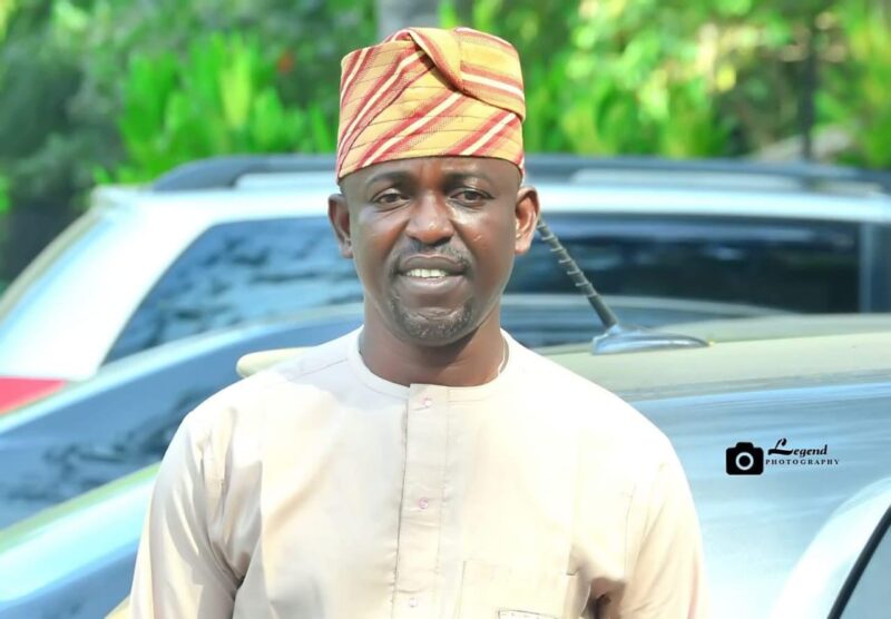 Oluyole LG Boss, Akeem Olatunji Receives APC, LP Defectors Into PDP Fold, Says Makinde’s Achievements Can Be Replicate Across Nigeria