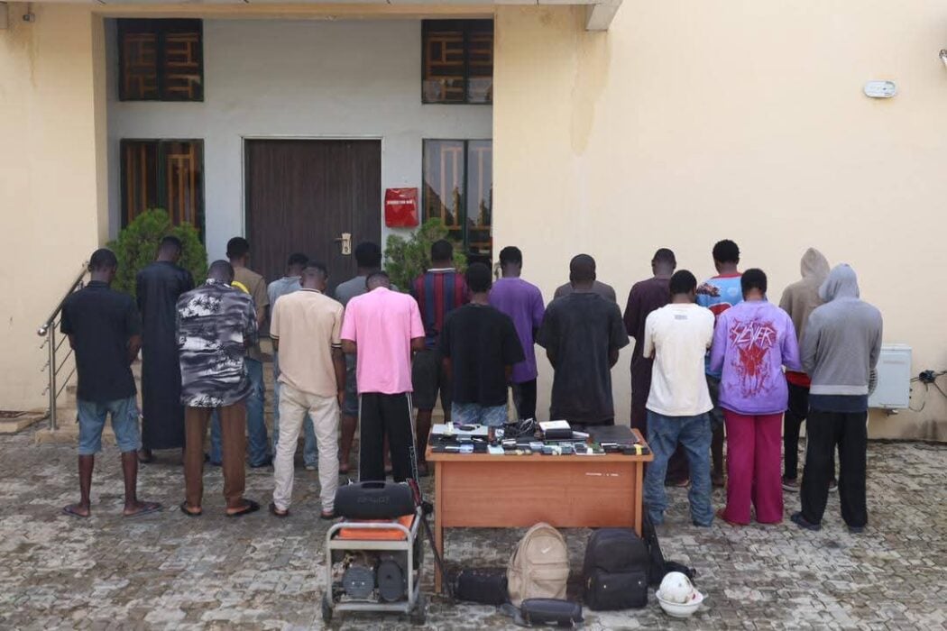 EFCC Arrests 19 Suspected Internet Fraudsters In Niger