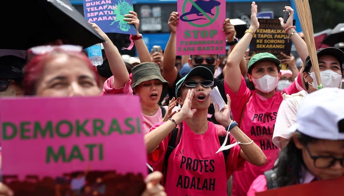Indonesian Women in Pink Lead Protests Against Police Brutality
