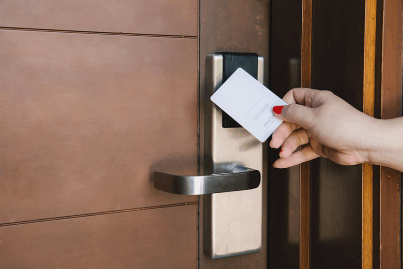 RevengeHotels: How Cyber Syndicates Use AI to Target Hotel Guests | Tech | Business