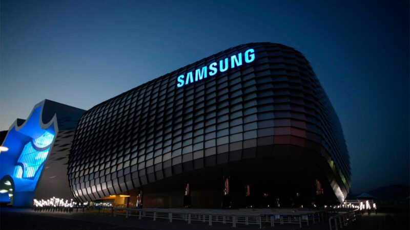 Samsung, SK Hynix Shares Drop as U.S. Revokes China Chip Waivers