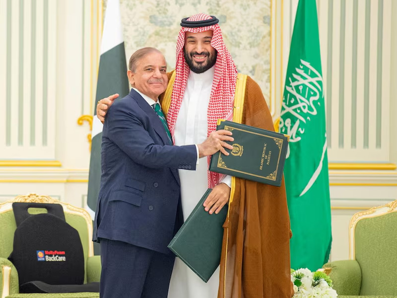 Saudi Arabia, Nuclear-Armed Pakistan Sign Mutual Defence Agreement
