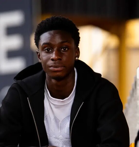 Nigerian Youngster Signs First Professional Contract At Wolves