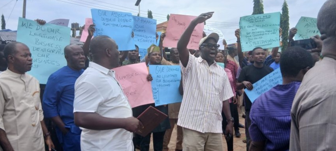 Ondo Car Dealers Protest Against Alleged Customs Extortion