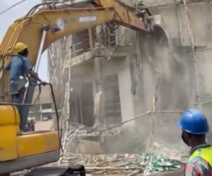 Lagos Govt. Demolishes Illegal Structures At Trade Fair In Ojo