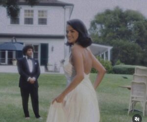 Actress Selena Gomez weds record producer Benny Blanco (photos)