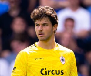 Manchester United agree deal for new goalkeeper