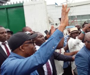 Supporters Celebrate As Fubara Arrives Port Harcourt 