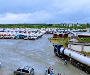Dangote responds as PENGASSAN threatens major disruption of refinery