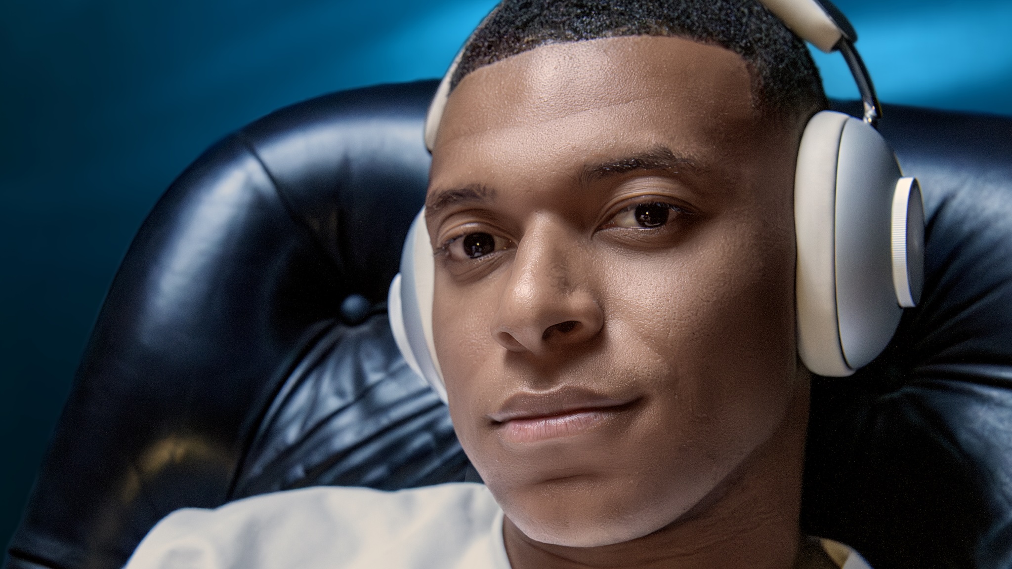Loewe’s elite new headphones deliver 24-bit Hi-Res Audio, Dolby Atmos, and the best volume control we’ve ever tried – but it comes at quite the price