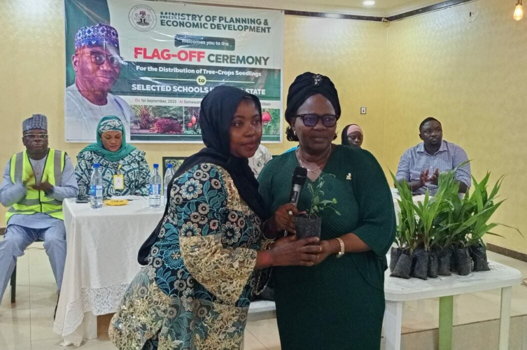 255 Schools Receive 14,180 Cocoa, Cashew Seedlings In Kwara