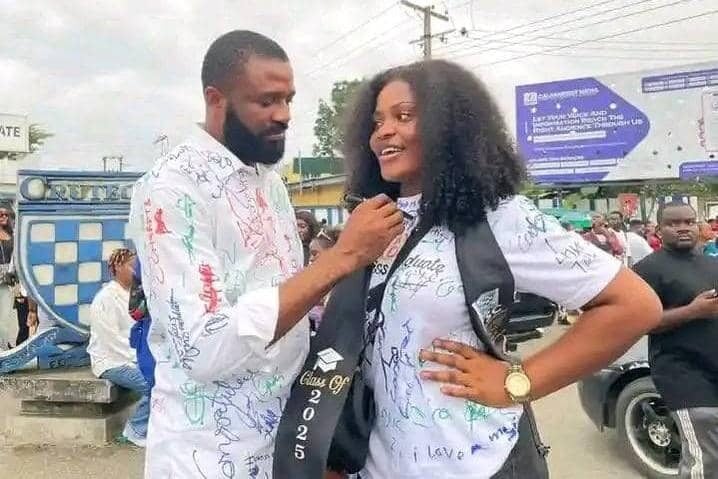 43-yr-old Father, Daughter Graduate Same Day At UNICROSSS