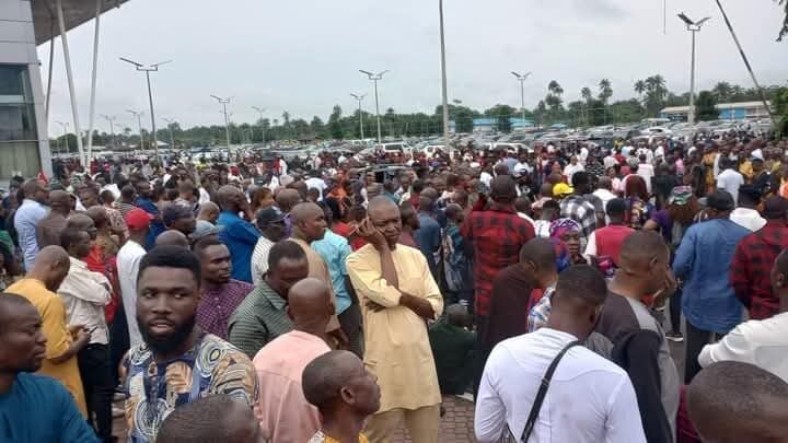 Supporters Storm Port Harcourt Airport To Receive Fubara