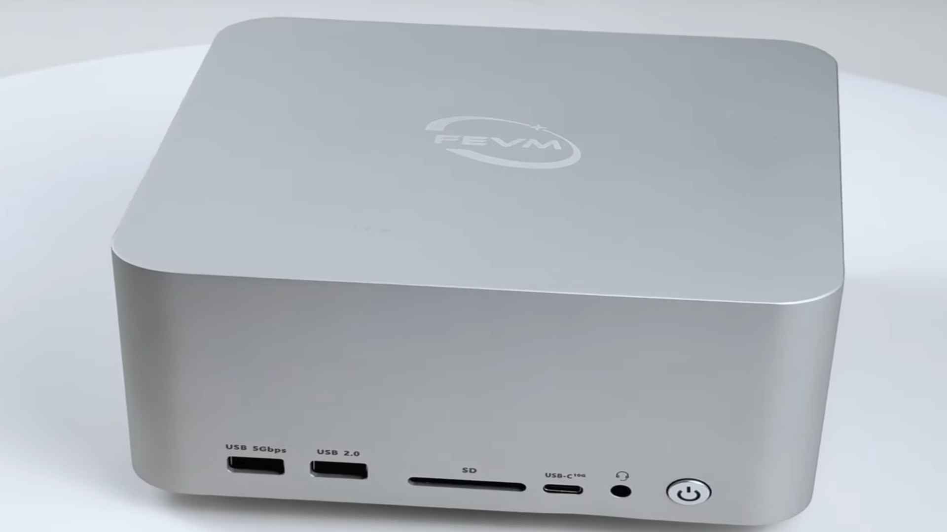 This Chinese mini PC crams a Ryzen 9800X3D and RTX 4080 into a 2.5-liter Mac Studio clone